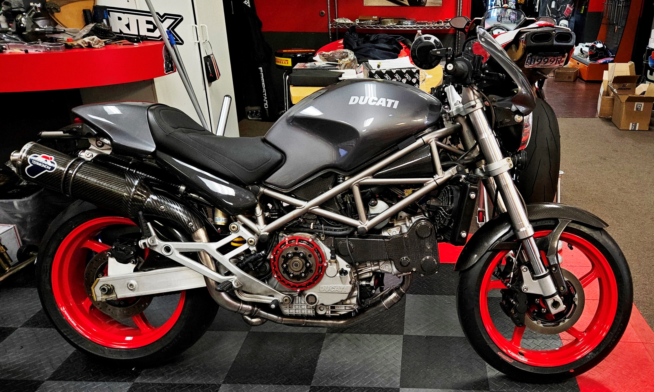Ducati monster s4 senna hotsell